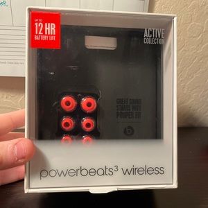 New Powerbeats 3 wireless.Never opened, no marks or scratches on the Powerbeats